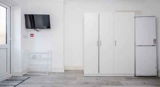 Remarkable 1-bed Studio in Dagenham