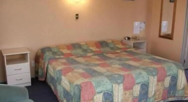 Townhouse Motel