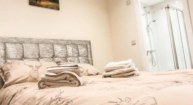 Deers Leap, A Modern new Personal Holiday let