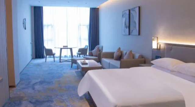 Люкс с видом на реку Jinshan Jiangyue Hotel