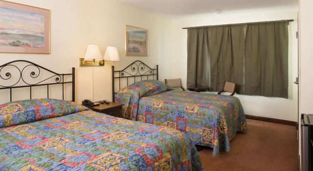 Четырёхместный номер Standard Western Inn Motel Billings