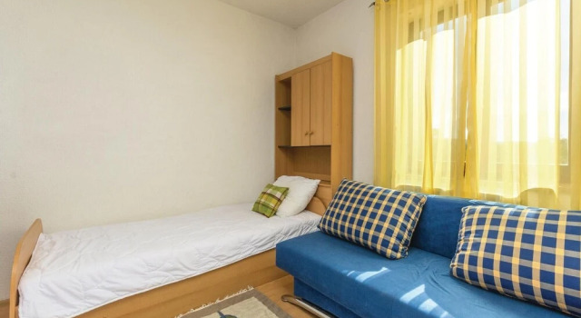 Stunning Home in Labin With Wifi and 5 Bedrooms, Rezervovat Hotel Hotely v Labin s parkováním, Parkování