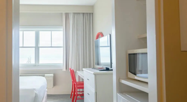 Двухместный номер Standard Cedar Point Hotel Breakers