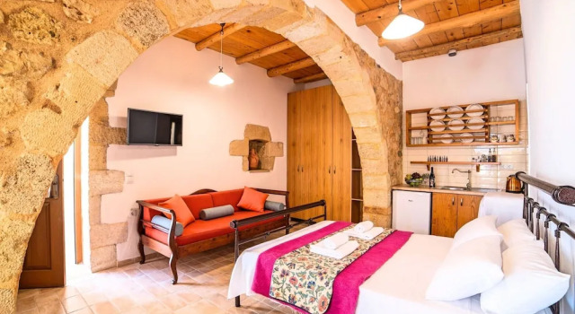 Venetian Mansion, 2 Separate Houses, Heated Pool in Kastellos, North-west Coast