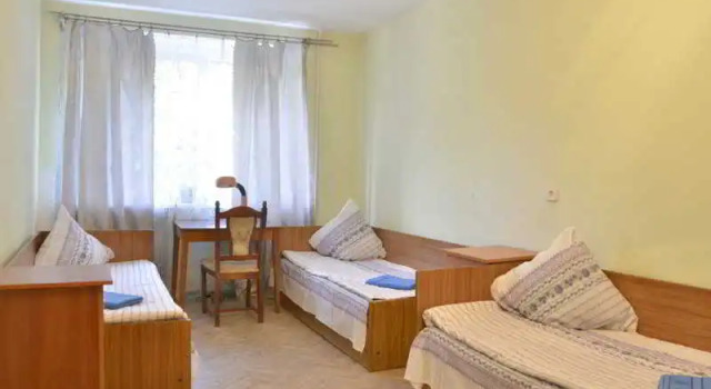 Hostel 11 Of Polytechnic University, Забронировать Хостел Хостелы Львова, рядом с Львовская галерея искусств, Хостел