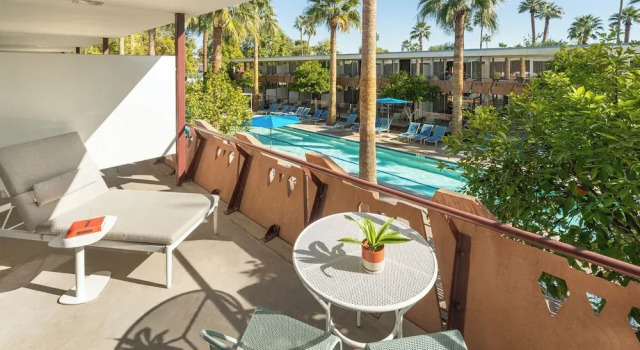 Двухместный номер Standard с балконом и с красивым видом из окна Hotel Valley Ho