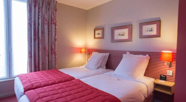 Двухместный номер Standard с балконом и с красивым видом из окна Etoile Park Hotel