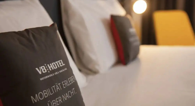 Двухместный номер Superior V8 Hotel Köln at MOTORWORLD