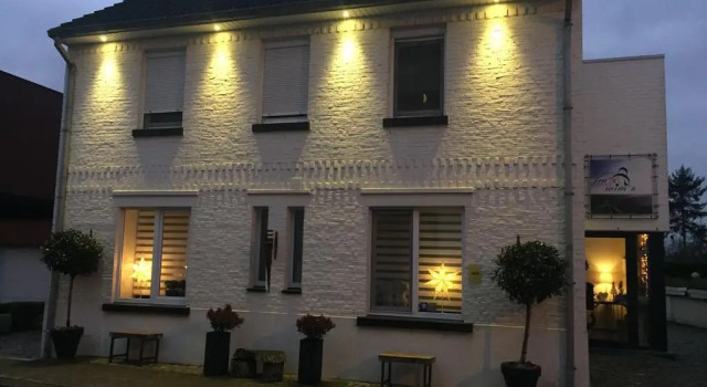 Bed and Breakfast Im's & Wim's, Rezerwuj Bed and Breakfast Hotele w Bruksela z parkingiem, Parking