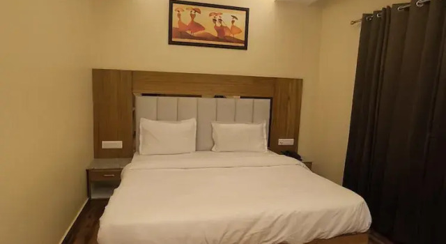 Virat Hills by Blue Waves, Rezervovat Hotel Mussoorie Uttarakhand