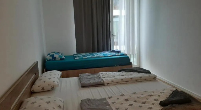 High-Quality in the heart of Stuttgart 4, Забронировать Отель Отели Штутгарта с парковкой, рядом с Церковь Стифтскирхе, Парковка