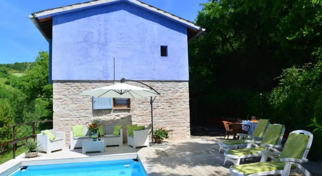 Коттедж Borgo Canapegna - "La quercia doro" private pool in the heart of Le Marche