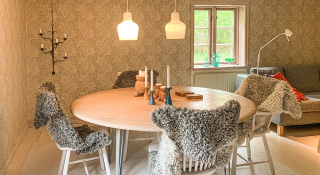 Nice Home in Grisslehamn With Sauna and 3 Bedrooms, Boek Hotel Hotels in Stockholm met parkeren, Parkeren