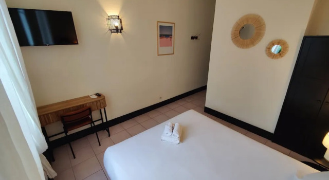 Hôtel Michelet Plage, Book Hotel Hoteller i Medoc med parkering, Parkering