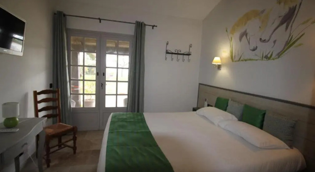 Номер Comfort Hotel Mas Des Barres