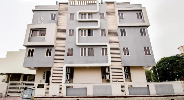 OYO 43050 Hotel Royal Residency, Buchen Sie Hotel Kukas Rajasthan