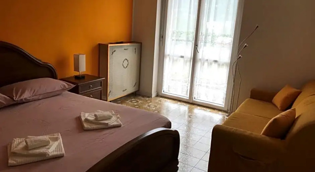 B&B La Terrazza, Book Bed and Breakfast Hoteller i Domodossola med parkering, Parkering