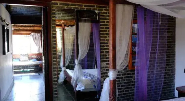 Люкс Lijiang Lazy Tiger Inn
