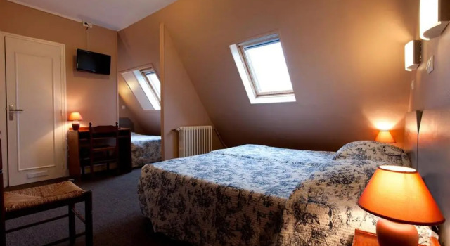 Трёхместный номер Standard Est Hotel