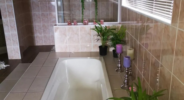 Luxo quarto Cove View Bed & Breakfast