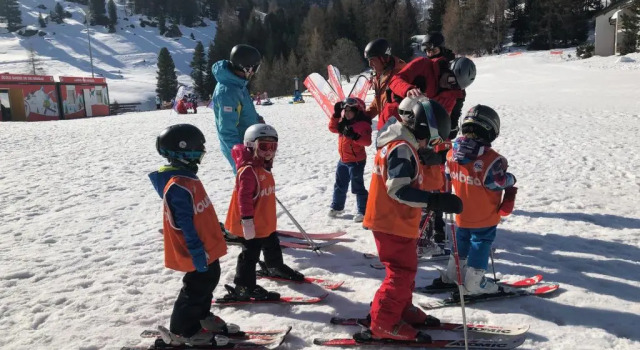 Апартаменты Ski in Ski Out Apartment Siviez