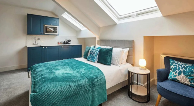 Студия Host Stay The Langley Hotel Apartment 10