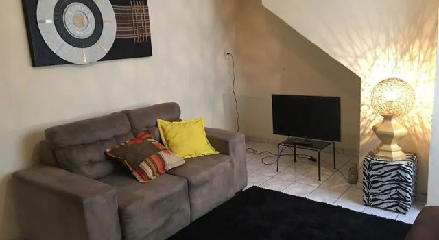 Casa toda no Campo Belo
