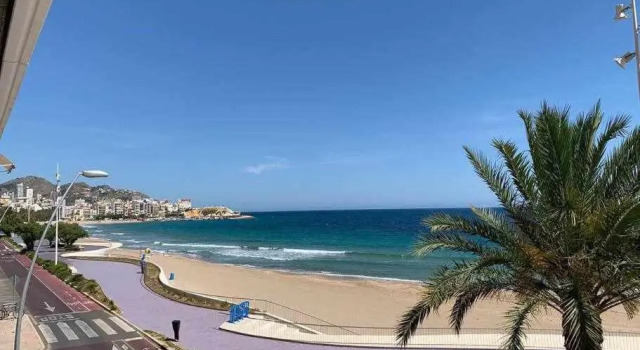 First line Ocean Drive Luxury apartment1 with infinity swimming pool, Забронировать Апартаменты/квартира Бенидорм Коста-Бланка, рядом с Парк «Эльче»