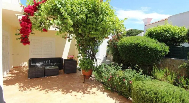 Villa Quadradinhos 46Q Located close to the tennis courts and just 100m from the famous Restaurant