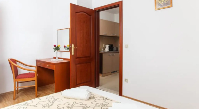 Апартаменты c 1 комнатой с балконом и с видом на море Apartments Ana Lopud
