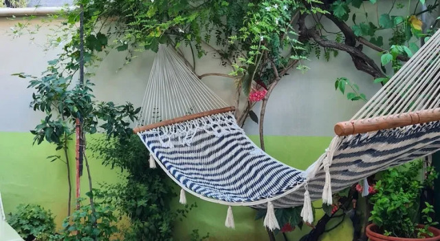 Семейная вилла с видом на город Villa George - Family Holidays