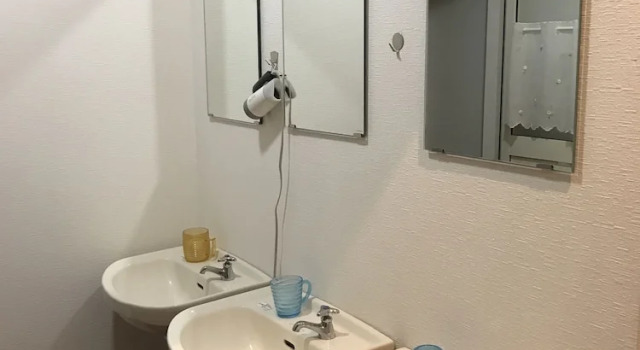 Кровать в общем номере (мужской номер) Super conveniently located The GUEST HOUSE HAKODATE BAY
