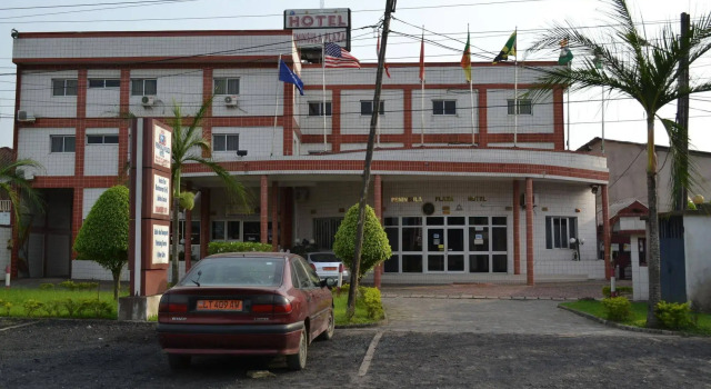 Peninsula Plaza Hotel