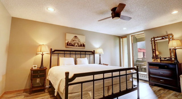Large, Welcoming Condo With Incredible Views - WL406 by Redawning
