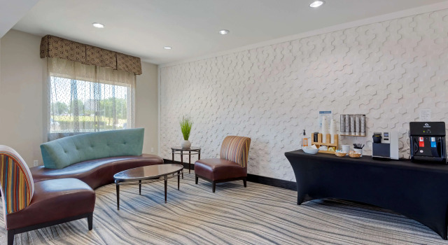 Best Western Plus Arlington North Hotel & Suites