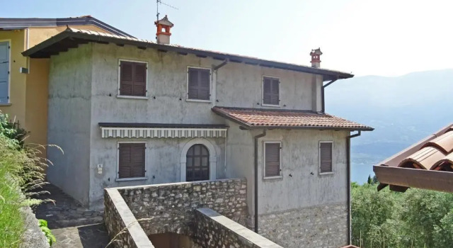 Casa Giacomina garden and Lake view by Gardadomusmea, Забронировать Отель Тремозине-суль-Гарда Тренто