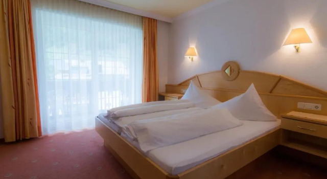 Двухместный номер Standard с балконом Hotel Garni Martina