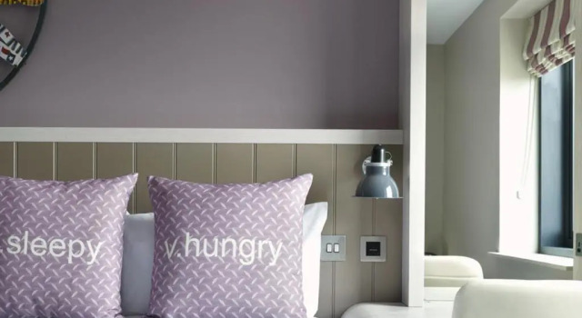 Четырёхместный номер Standard Village Hotel Aberdeen