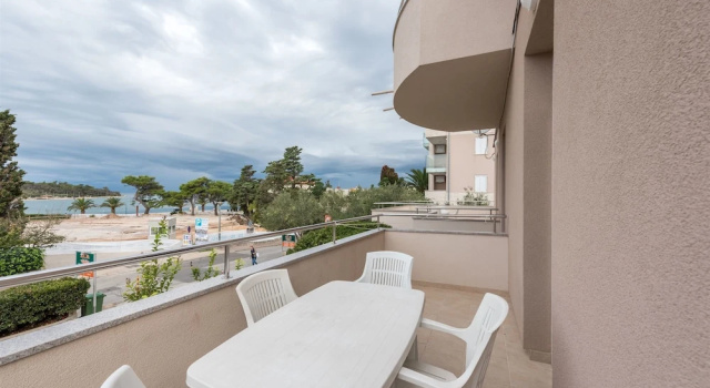 Апартаменты с балконом Apartments Karolina