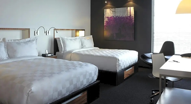 Семейный номер Standard Alt Hotel Toronto Airport