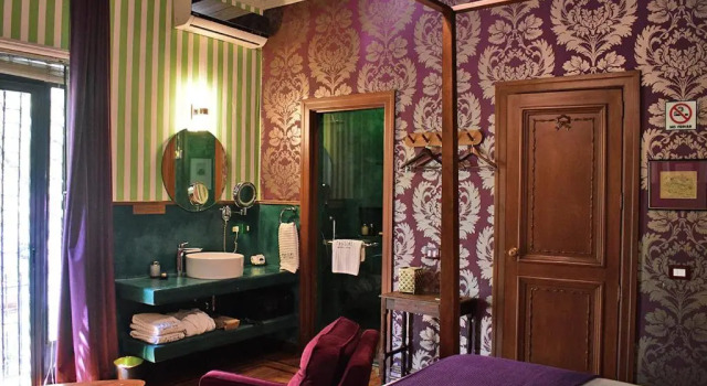 Семейный люкс с балконом Pug Seal Polanco Anatole France