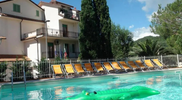 Апартаменты Ferienwohnung für 5 Personen 1 Kind ca 55 m in Pietra Ligure, Italienische Riviera Palmenriviera