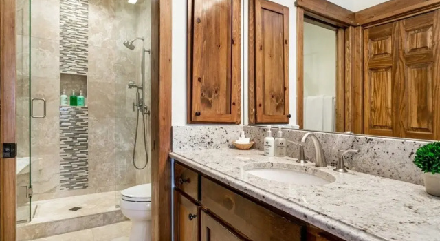 Номер Standard 4 Bedroom Antlers Vacation Rental With Incredible Slopeside Views And Just A Short Walk To Gondola And Lionshead Village