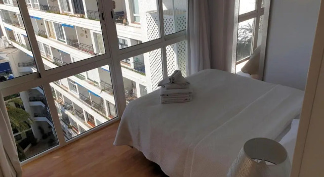 Апартаменты Skol 508 West Facing Duplex Apartment with Amazing Sea Views