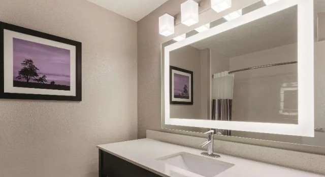 Номер Standard La Quinta Inn and Suites by Wyndham Elkhart