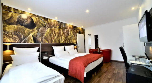 Трёхместный номер Standard Ascot Hotel
