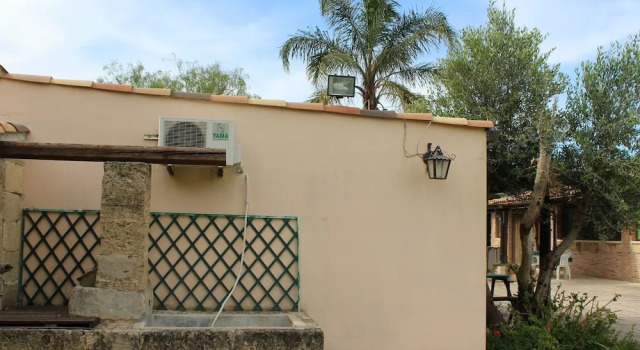 Quaint Holiday Home in Matino With Swimming Pool, Rezerwuj Hotel Matino Salento