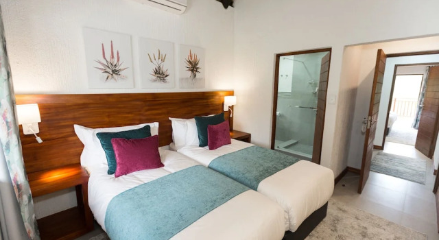 Kruger Park Lodge Unit 608B, Забронировать Отель Отели Хейзивью 4 звезды, рядом с Kruger Park Lodge Golf Club, 4*