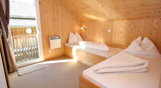 Fancy Chalet in Hohentauern With Sauna & Mountain Views, Rezerwuj Chalet Hotele 3-gwiazdkowe w Murtal, 3*
