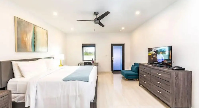 Номер Standard Seascape Grace Bay Hotel & Townhome Villas